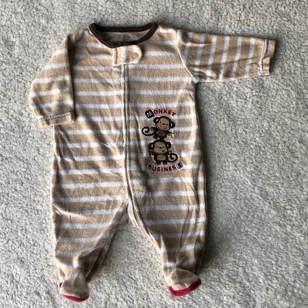 ⭐️4/$20⭐️ Carter’s NB 🐵 Money Business